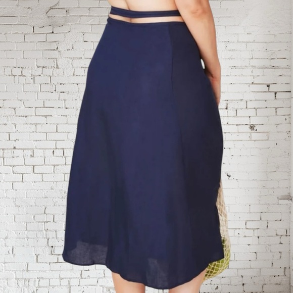 Tavira Maxi Wrap by Andie NWT | Auburn & Navy + Linen Blend Flow ๐งก๐ - Picture 3 of 5